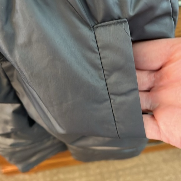 Tahari Boy’s Gray Snowpants Size 2T EUC - Picture 2 of 7